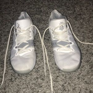 Kyrie Flytrap Nike Men’s Basketball Shoes